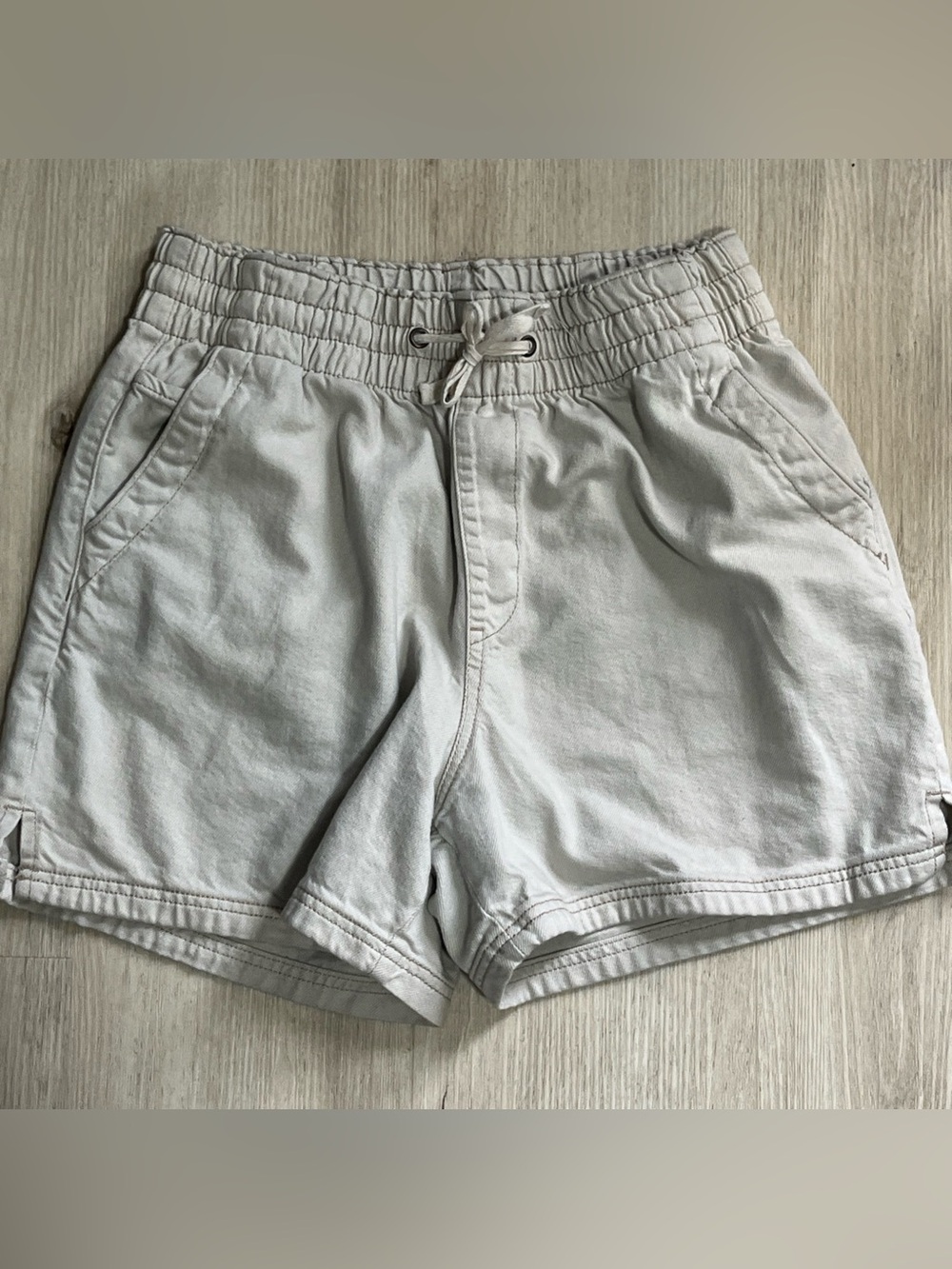Kensie High-Waist Drawstring Shorts in Beige